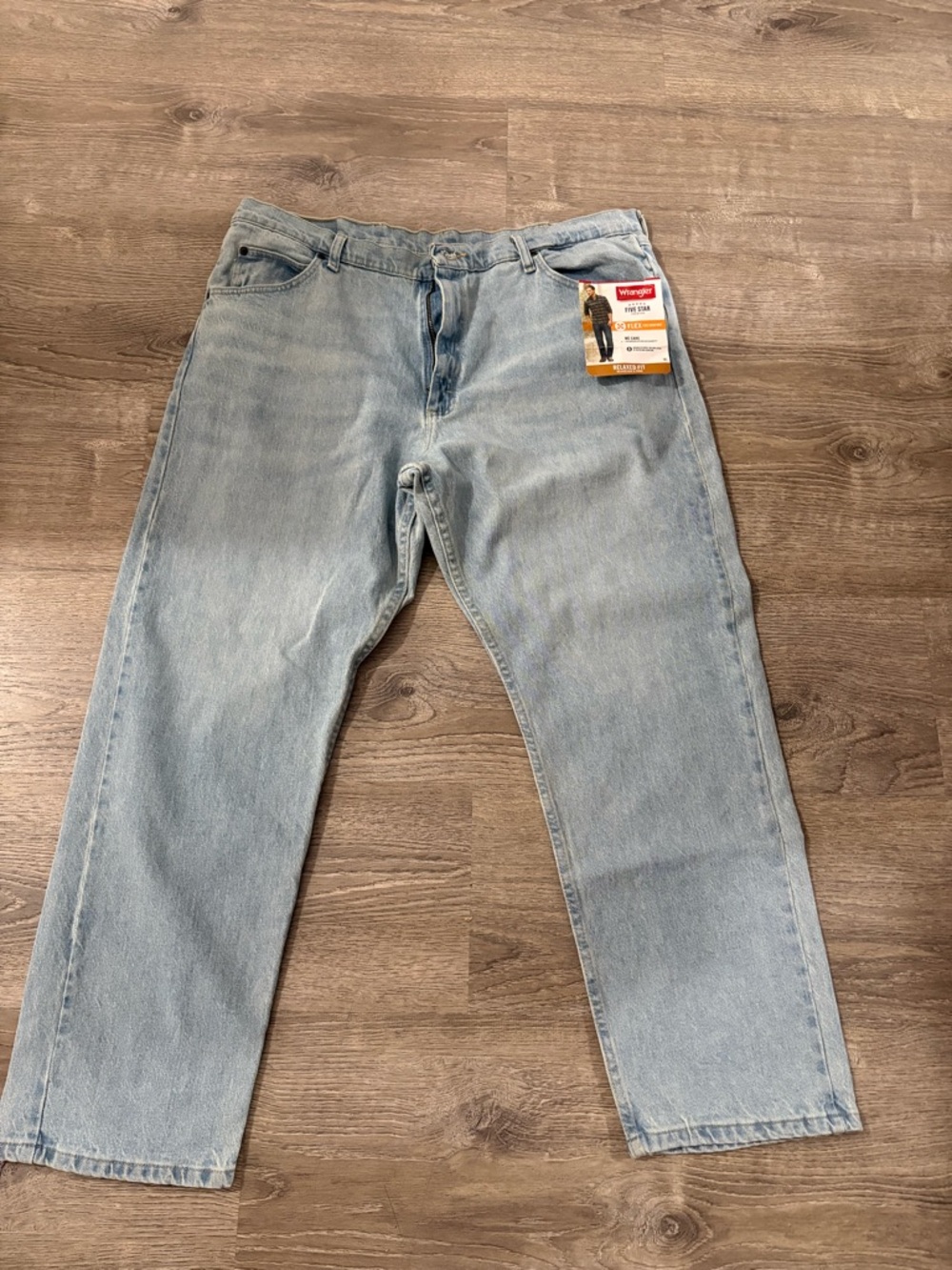 Wrangler Men’s Light Blue Straight Leg Jeans